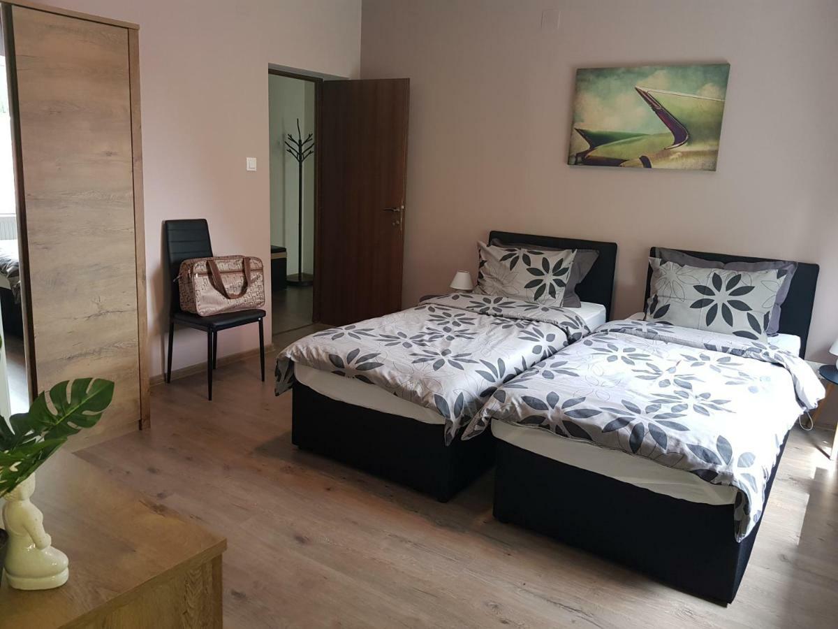 Luxury Modern Apartments Baia Mare Exterior foto